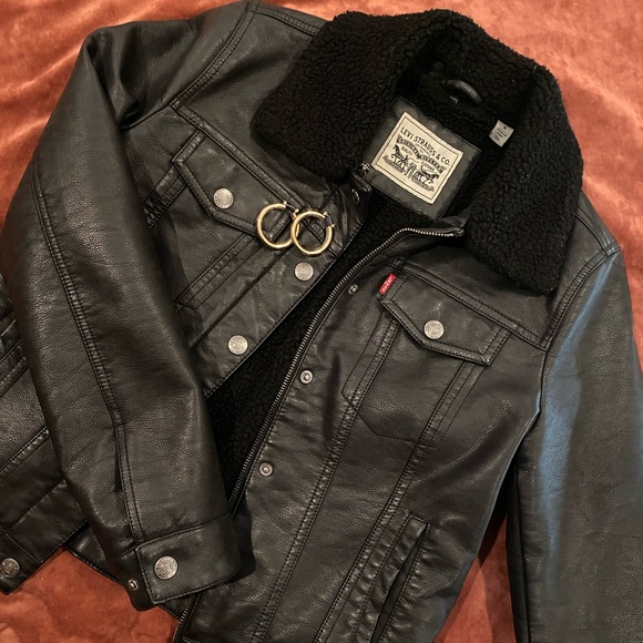 levi's faux leather trucker jacket womens
